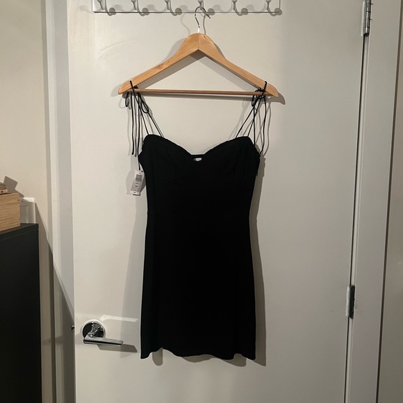 Aritzia Wilfred Fable dress NWT - Picture 2 of 5